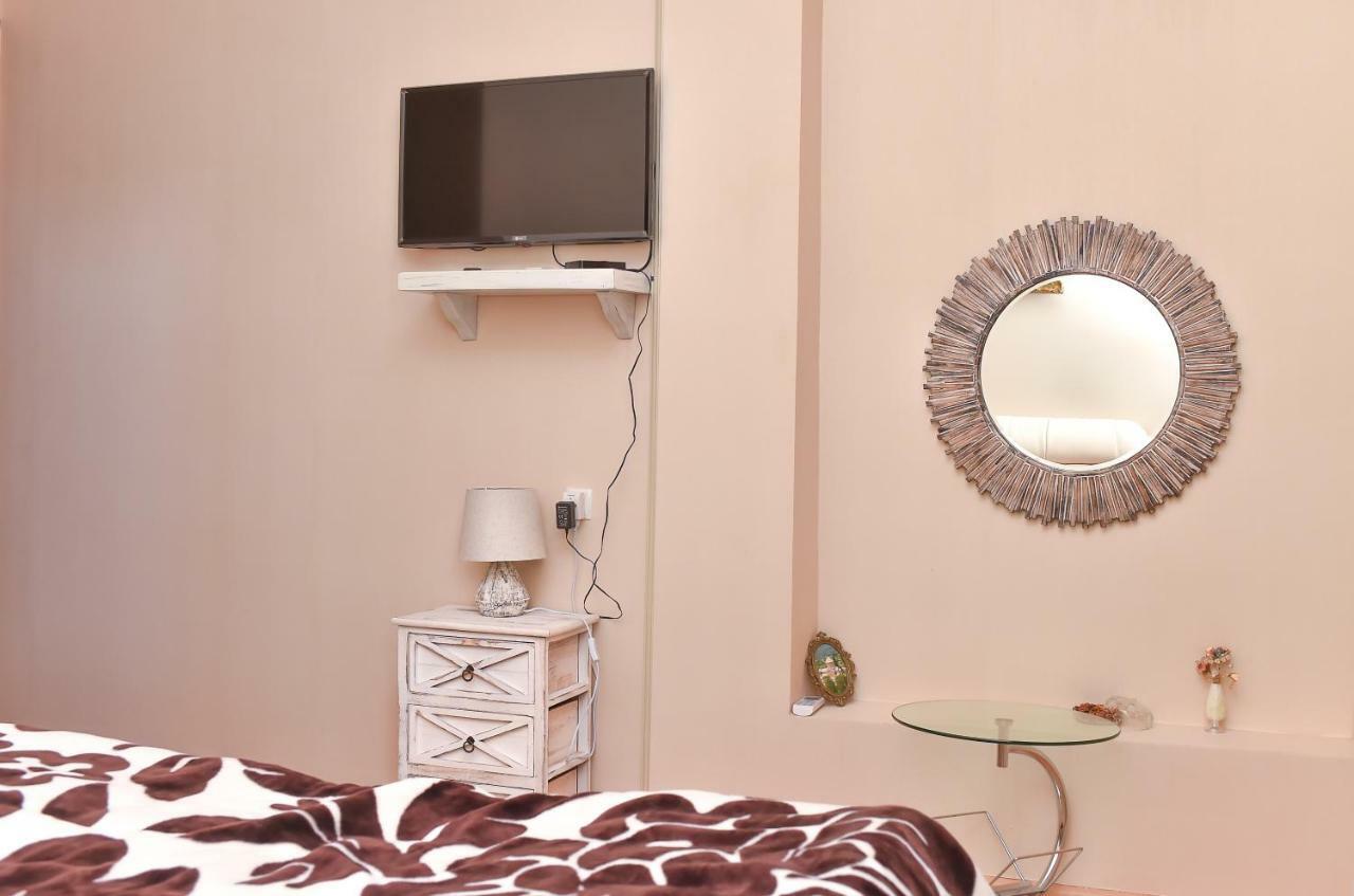 Sofia Hotel Koetaisi Buitenkant foto